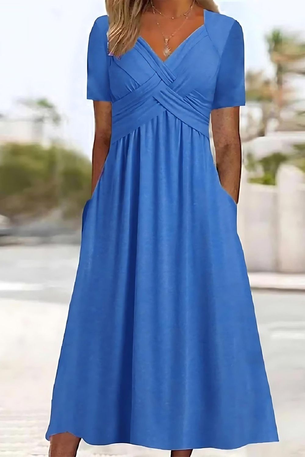 Elisa ™ | Elegant midi dress with flattering tummy control