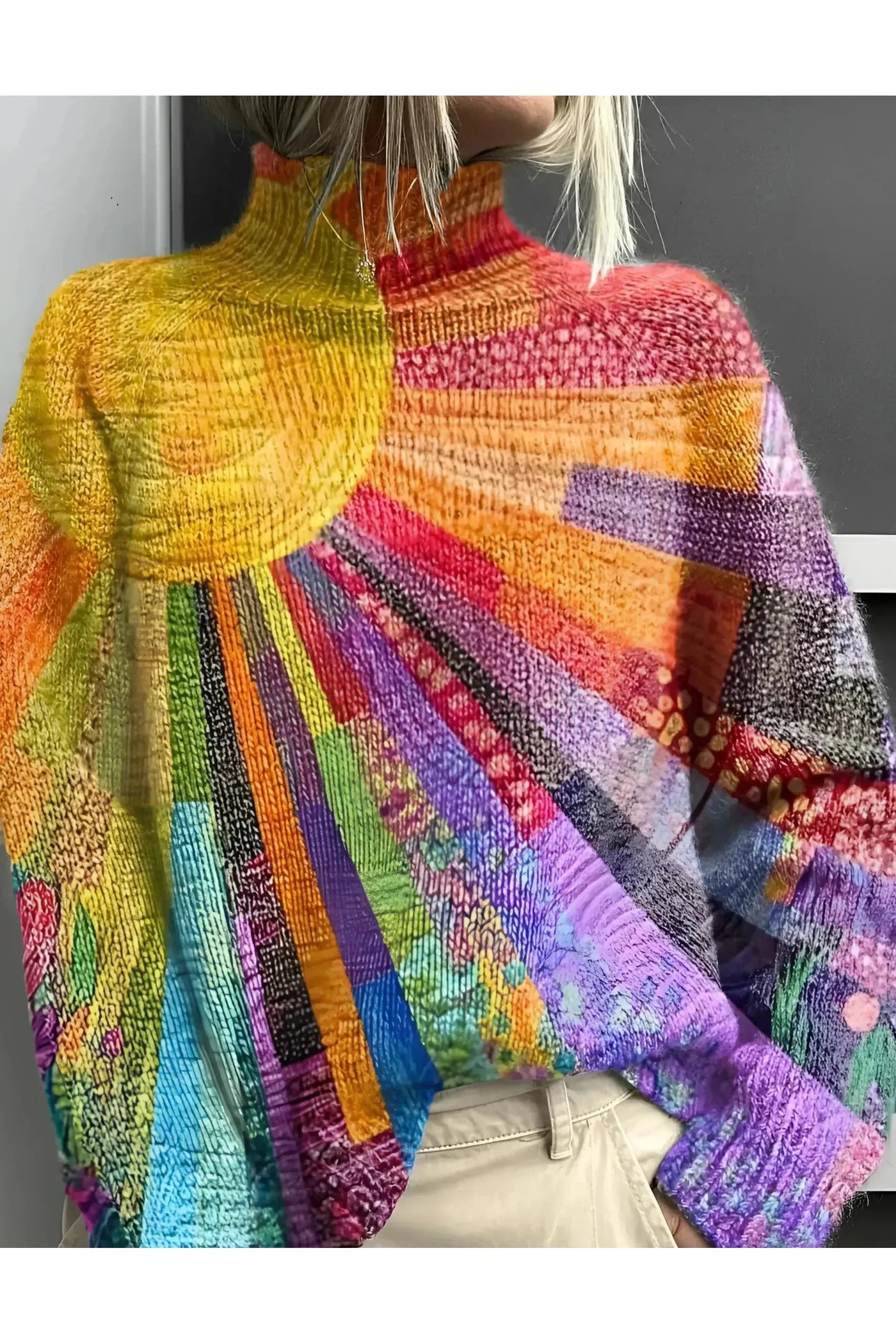 Sheila – High-Neck Statement Sweater