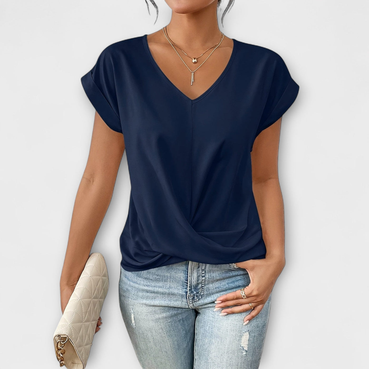 Eloise – V-hals top met knoopdetail