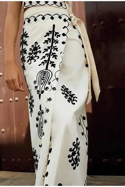 The Santorini Embroidered Set